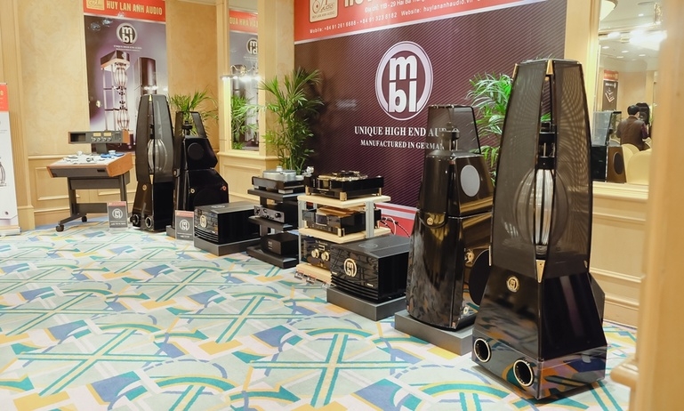 Vietnam Hi-end Show - Phòng nghe Huy Lan Anh